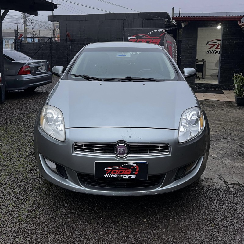 bravo 1.8 essence 16v flex 4p automatizado 2012 caxias do sul