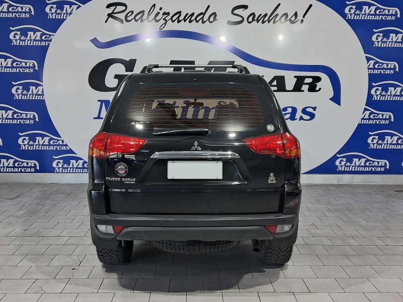 PAJERO DAKAR 3.2 4X4 16V TURBO INTERCOOLER DIESEL 4P AUTOMÁTICO - 2013 - SãO SEBASTIãO DO CAí