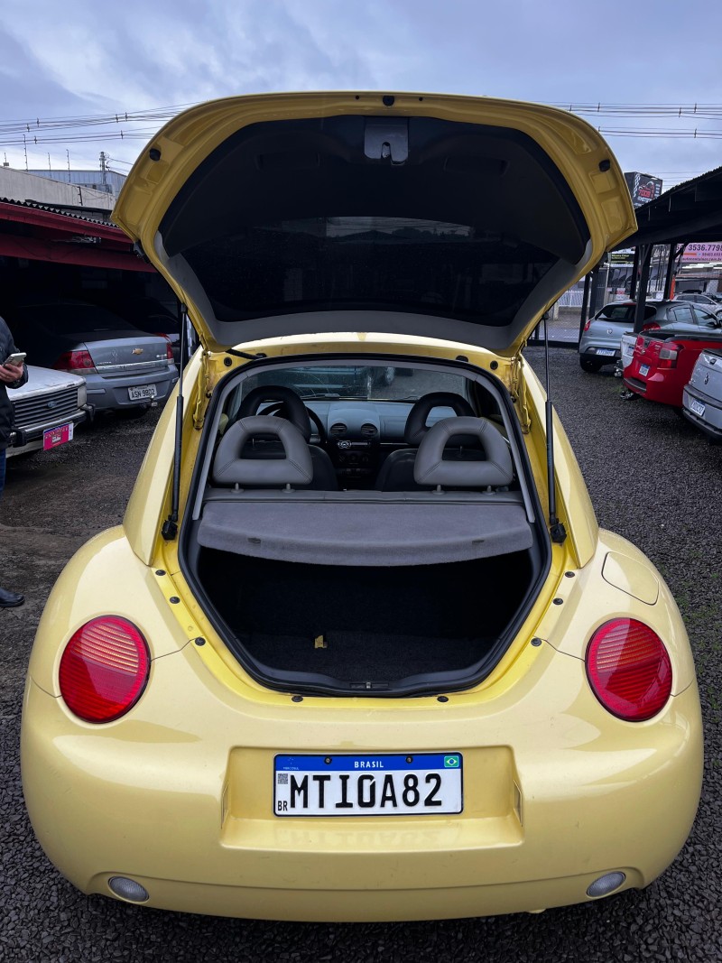 NEW BEETLE 2.0 MI 8V GASOLINA 2P AUTOMÁTICO - 2001 - CAXIAS DO SUL
