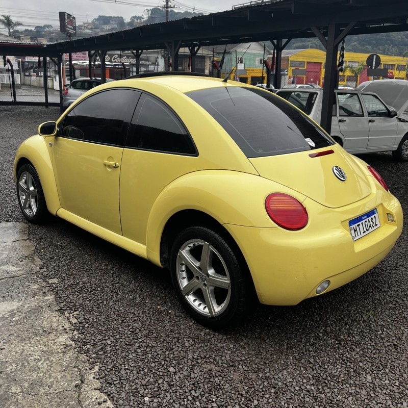 NEW BEETLE 2.0 MI 8V GASOLINA 2P AUTOMÁTICO - 2001 - CAXIAS DO SUL