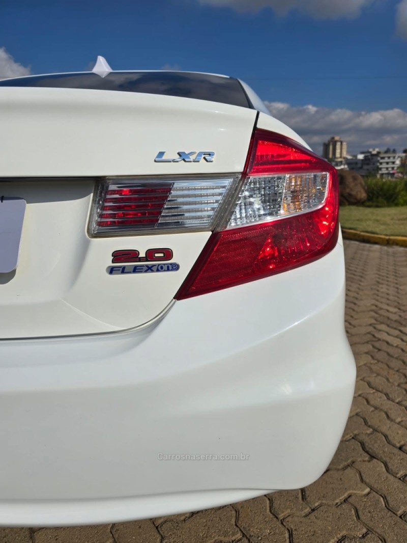 CIVIC 2.0 LXR 16V FLEX 4P AUTOMÁTICO - 2016 - LAJEADO