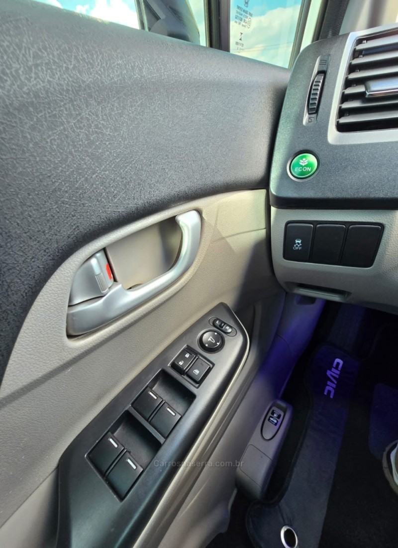 CIVIC 2.0 LXR 16V FLEX 4P AUTOMÁTICO - 2016 - LAJEADO