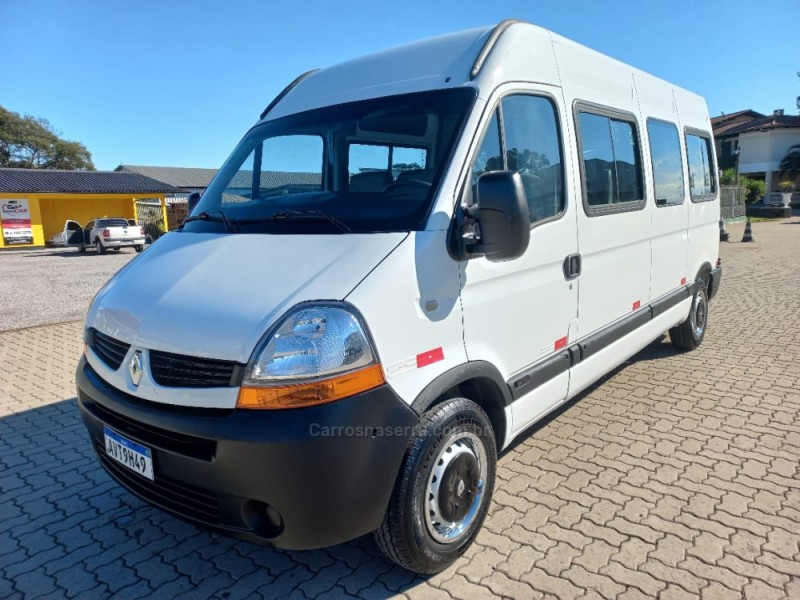 master 2.5 dci minibus l3h2 16 lugares 16v diesel 3p manual 2013 caxias do sul