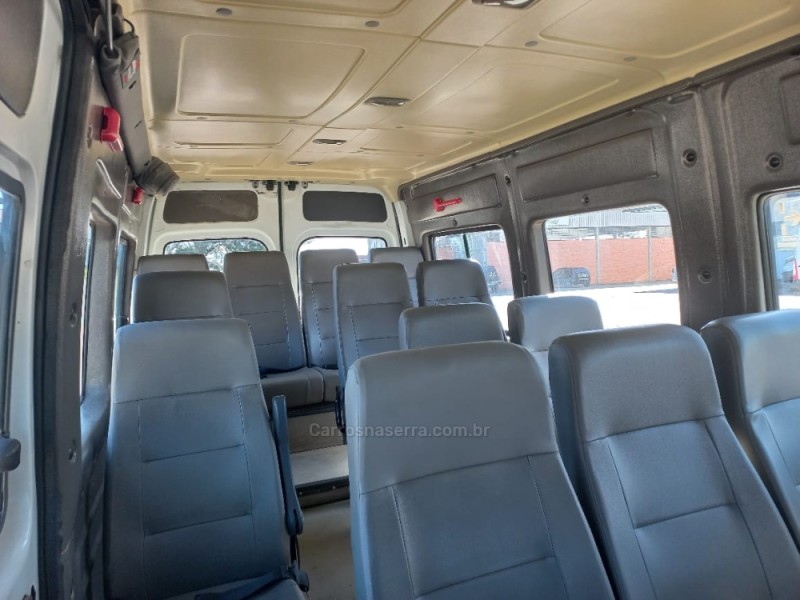 MASTER 2.5 DCI MINIBUS L3H2 16 LUGARES 16V DIESEL 3P MANUAL - 2013 - CAXIAS DO SUL