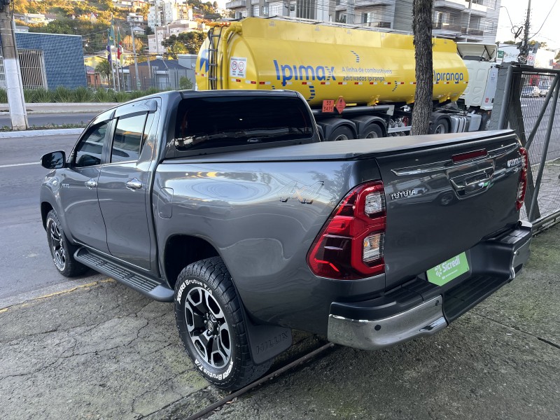 HILUX 2.8 SRX 4X4 CD 16V DIESEL 4P AUTOMÁTICO - 2022 - GARIBALDI