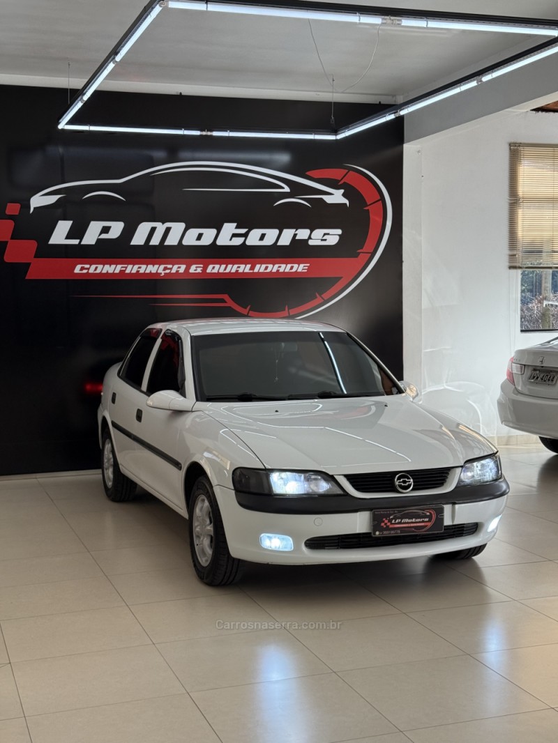 VECTRA 2.0 MPFI GLS 8V GASOLINA 4P MANUAL - 1999 - FARROUPILHA