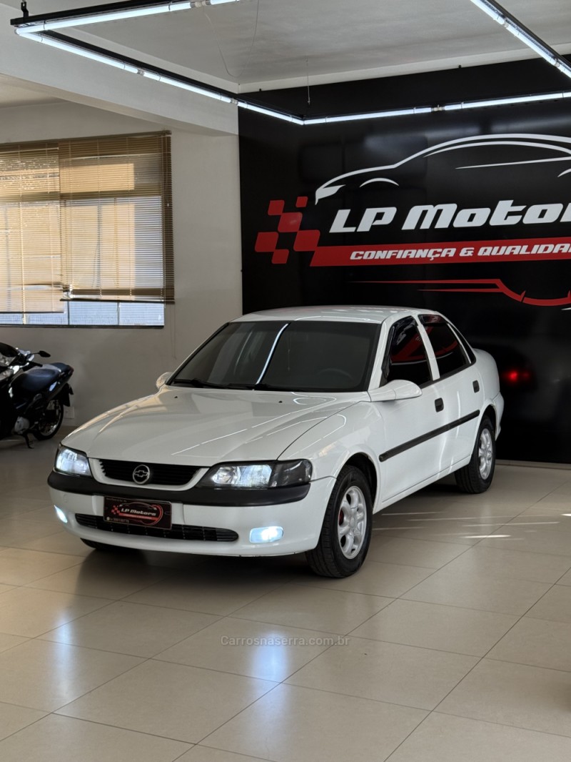 VECTRA 2.0 MPFI GLS 8V GASOLINA 4P MANUAL - 1999 - FARROUPILHA