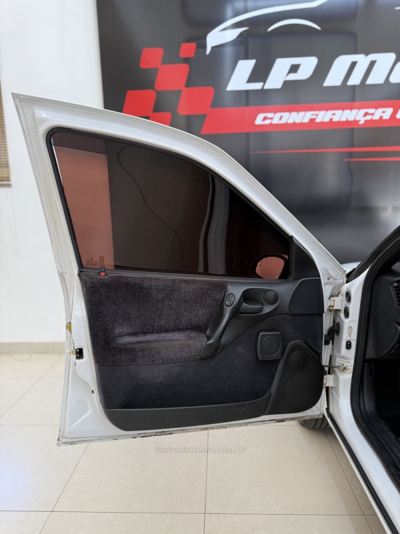 VECTRA 2.0 MPFI GLS 8V GASOLINA 4P MANUAL - 1999 - FARROUPILHA