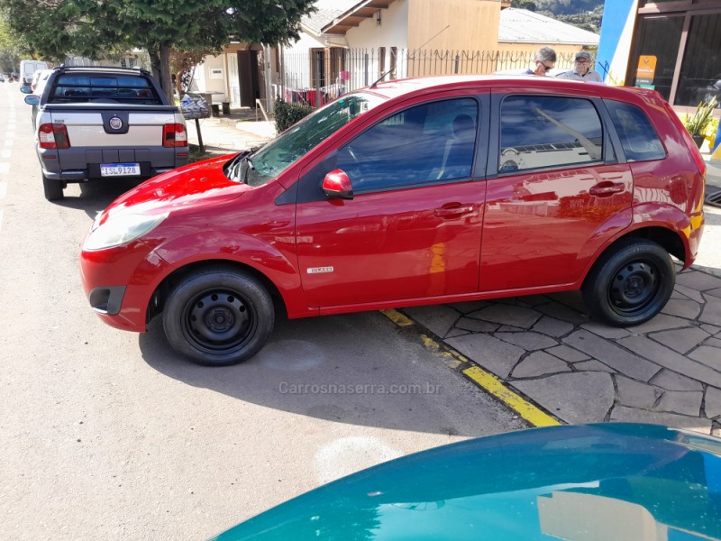 FIESTA 1.6 MPI CLASS HATCH 8V FLEX 4P MANUAL - 2011 - NOVA PRATA