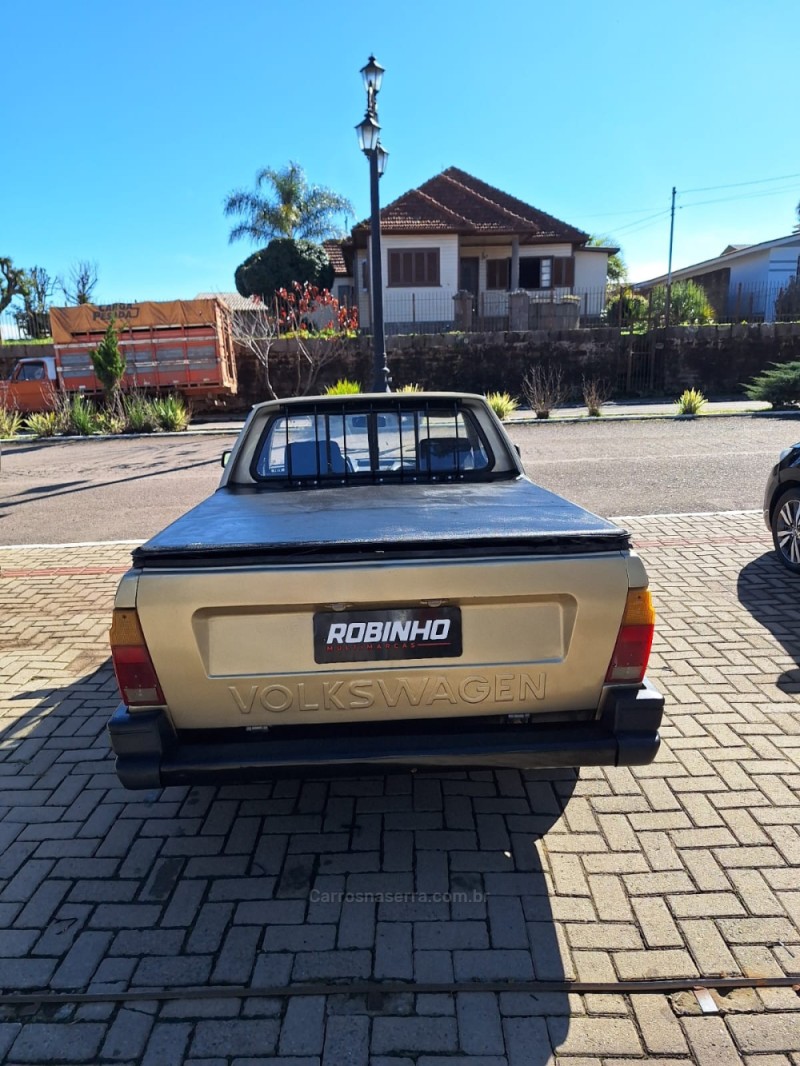 SAVEIRO 1.6 MI CL CS 8V GASOLINA 2P MANUAL G.II - 1992 - CAMBARá DO SUL