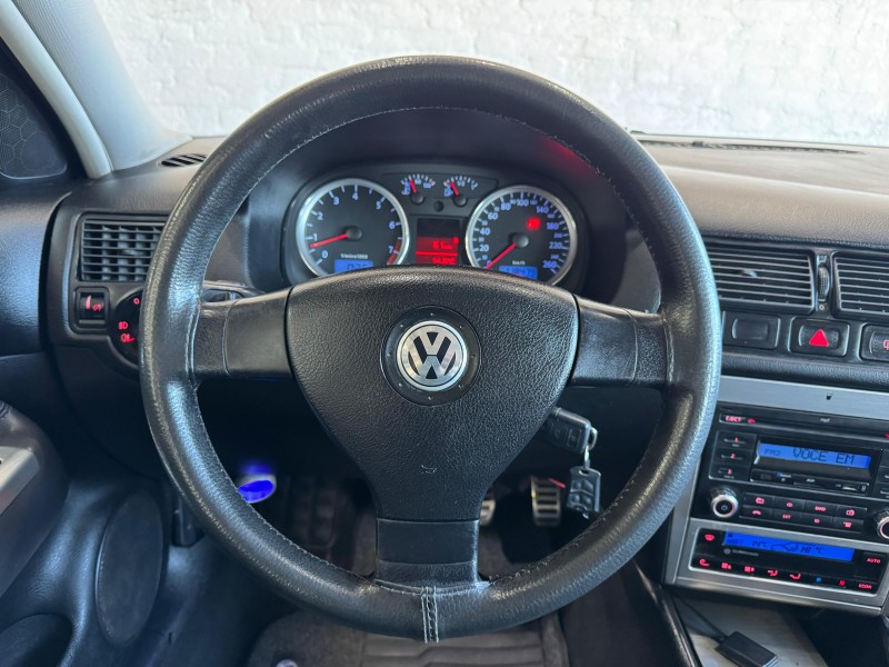 GOLF 1.6 MI SPORTLINE 8V FLEX 4P MANUAL - 2010 - CAXIAS DO SUL