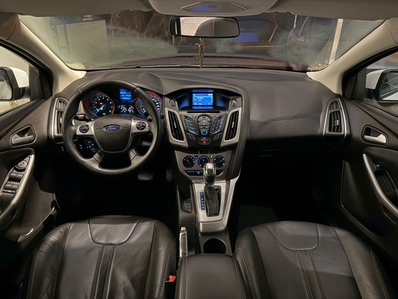 FOCUS 1.6 SE 16V FLEX 4P AUTOMÁTICO - 2015 - BENTO GONçALVES