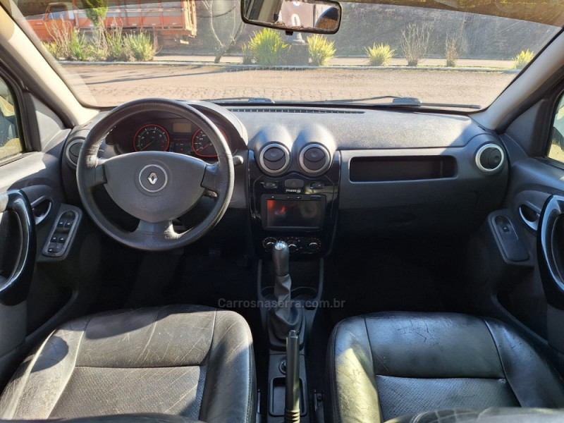 SANDERO 1.6 STEPWAY RIP CURL 8V FLEX 4P MANUAL - 2013 - CAMBARá DO SUL