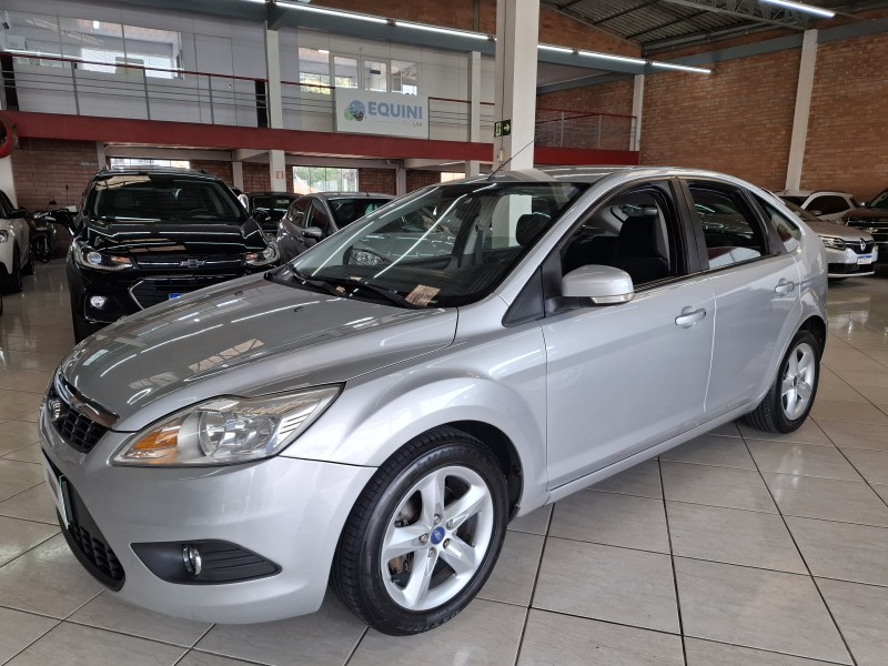 FOCUS 1.6 GLX 8V FLEX 4P MANUAL - 2012 - FARROUPILHA