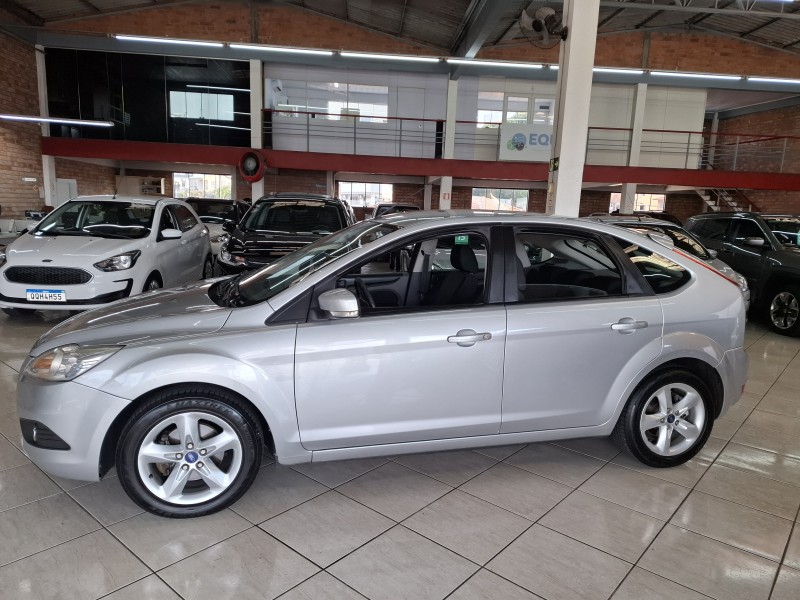 FOCUS 1.6 GLX 8V FLEX 4P MANUAL - 2012 - FARROUPILHA