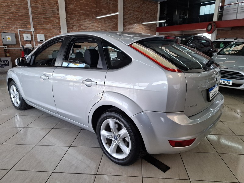 FOCUS 1.6 GLX 8V FLEX 4P MANUAL - 2012 - FARROUPILHA