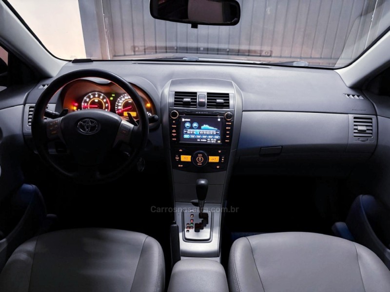 COROLLA 2.0 XEI 16V FLEX 4P AUTOMÁTICO - 2011 - CAMPO BOM