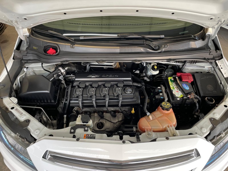 ONIX 1.4 MPFI LT 8V FLEX 4P MANUAL - 2015 - CAXIAS DO SUL