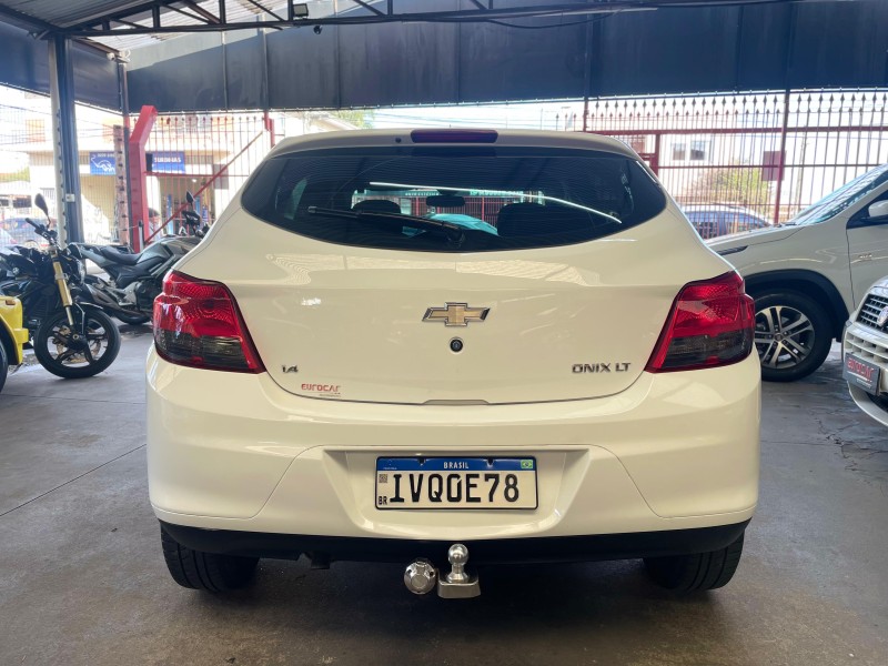 ONIX 1.4 MPFI LT 8V FLEX 4P MANUAL - 2015 - CAXIAS DO SUL