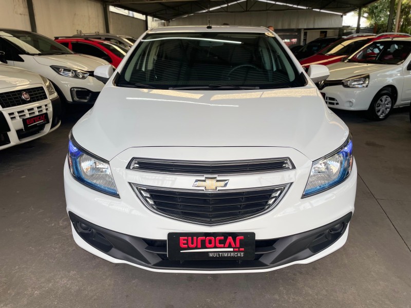 ONIX 1.4 MPFI LT 8V FLEX 4P MANUAL - 2015 - CAXIAS DO SUL