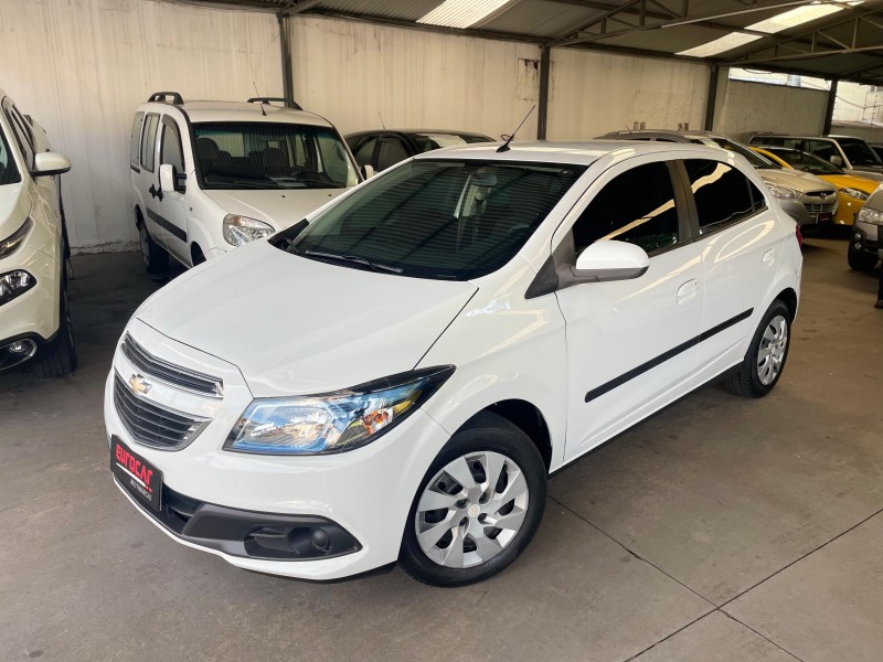 ONIX 1.4 MPFI LT 8V FLEX 4P MANUAL - 2015 - CAXIAS DO SUL