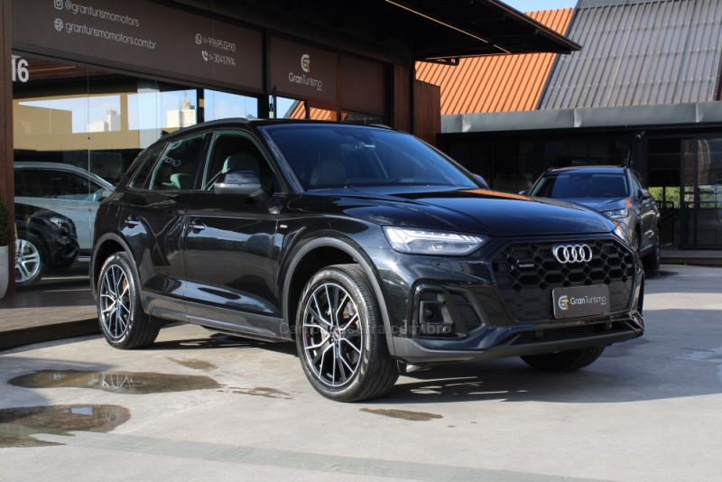 Q5 2.0 TFSI S LINE BLACK QUATTRO S TRONIC GASOLINA 4P - 2021 - CAXIAS DO SUL