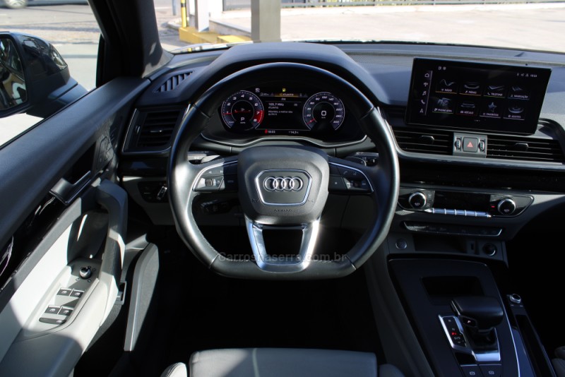 Q5 2.0 TFSI S LINE BLACK QUATTRO S TRONIC GASOLINA 4P - 2021 - CAXIAS DO SUL