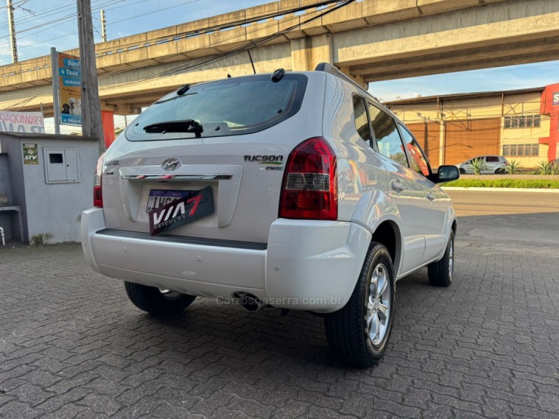 TUCSON 2.0 MPFI GLS 16V 143CV 2WD FLEX 4P AUTOMÁTICO - 2015 - NOVO HAMBURGO
