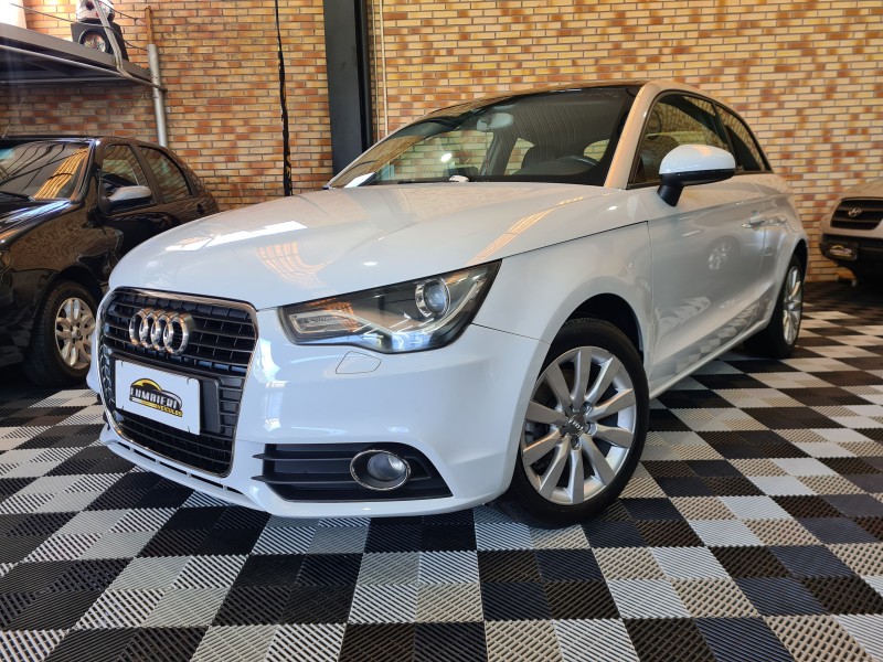a1 1.4 tfsi attraction 16v 122cv gasolina 2p automatico 2012 farroupilha
