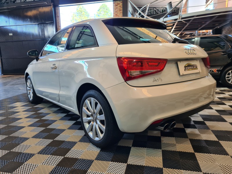 A1 1.4 TFSI ATTRACTION 16V 122CV GASOLINA 2P AUTOMÁTICO - 2012 - FARROUPILHA