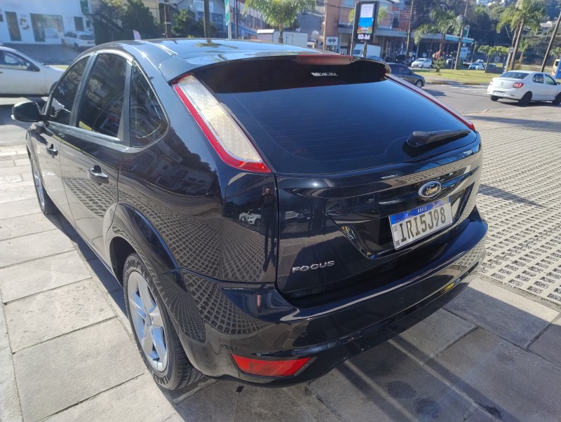 FOCUS 1.6 GLX 8V GASOLINA 4P MANUAL - 2011 - CAXIAS DO SUL