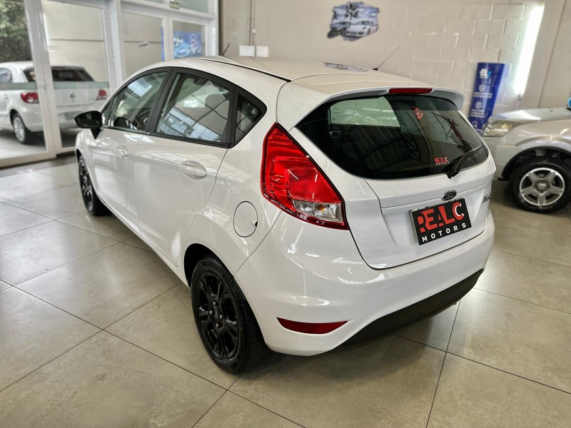 FIESTA 1.5 SE HATCH 16V FLEX 4P MANUAL - 2014 - CAXIAS DO SUL
