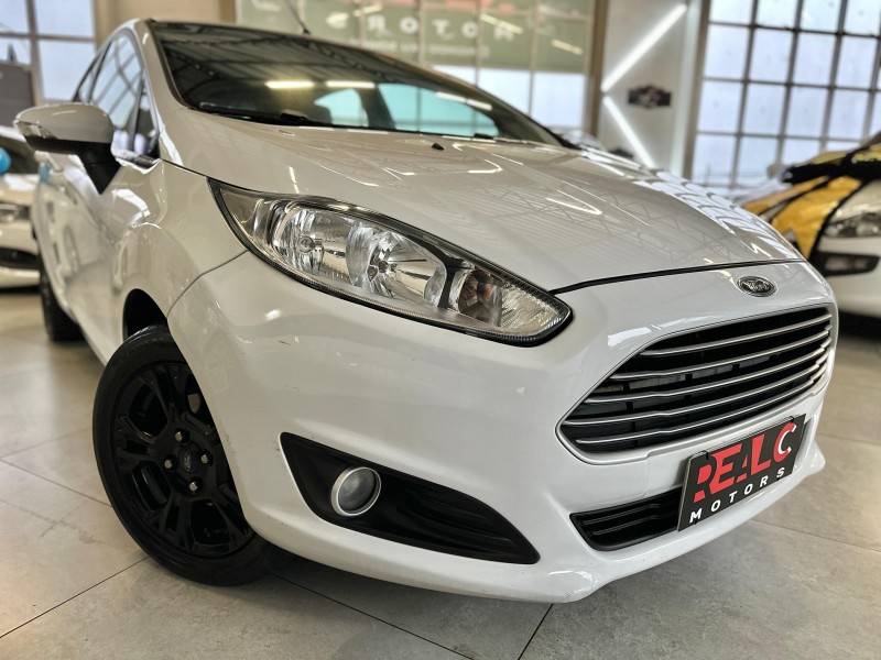 FIESTA 1.5 SE HATCH 16V FLEX 4P MANUAL - 2014 - CAXIAS DO SUL
