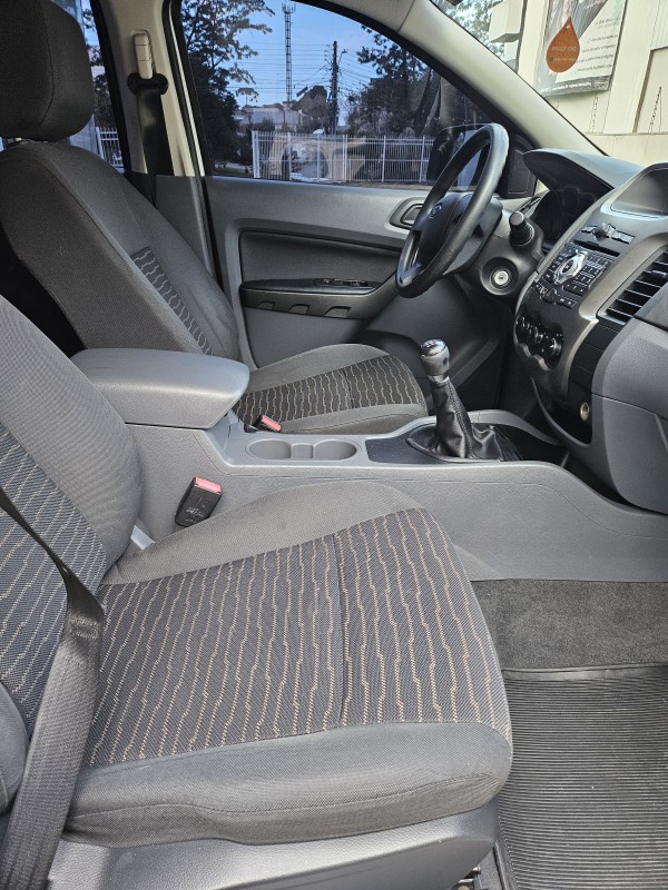 RANGER 2.5 XLS 4X2 CD 16V FLEX 4P MANUAL - 2013 - FARROUPILHA