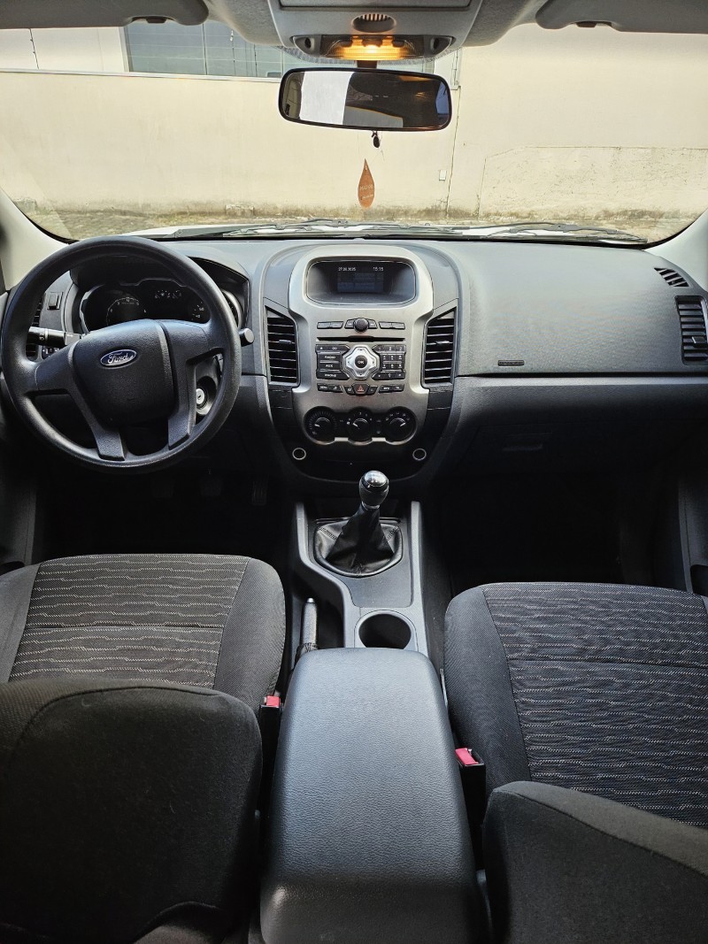RANGER 2.5 XLS 4X2 CD 16V FLEX 4P MANUAL - 2013 - FARROUPILHA