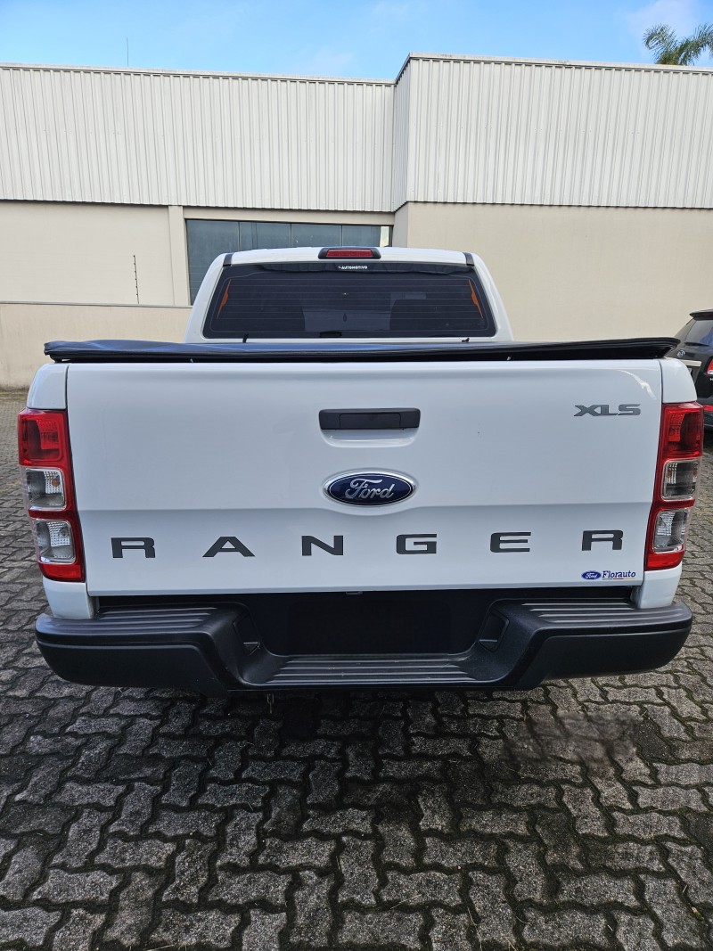 RANGER 2.5 XLS 4X2 CD 16V FLEX 4P MANUAL - 2013 - FARROUPILHA