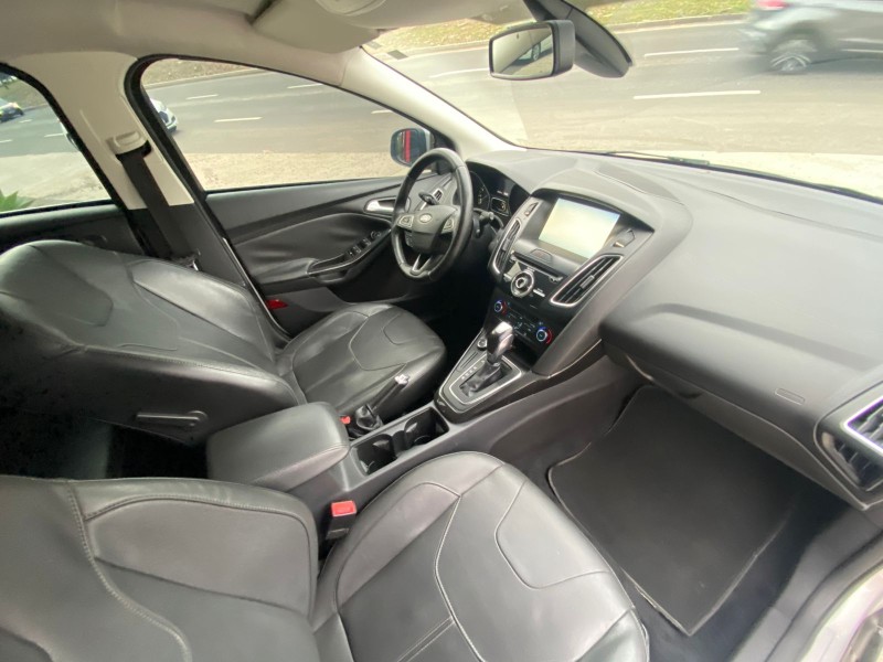 FOCUS 2.0 TITANIUM HATCH 16V FLEX 4P AUTOMÁTICO - 2016 - CAXIAS DO SUL