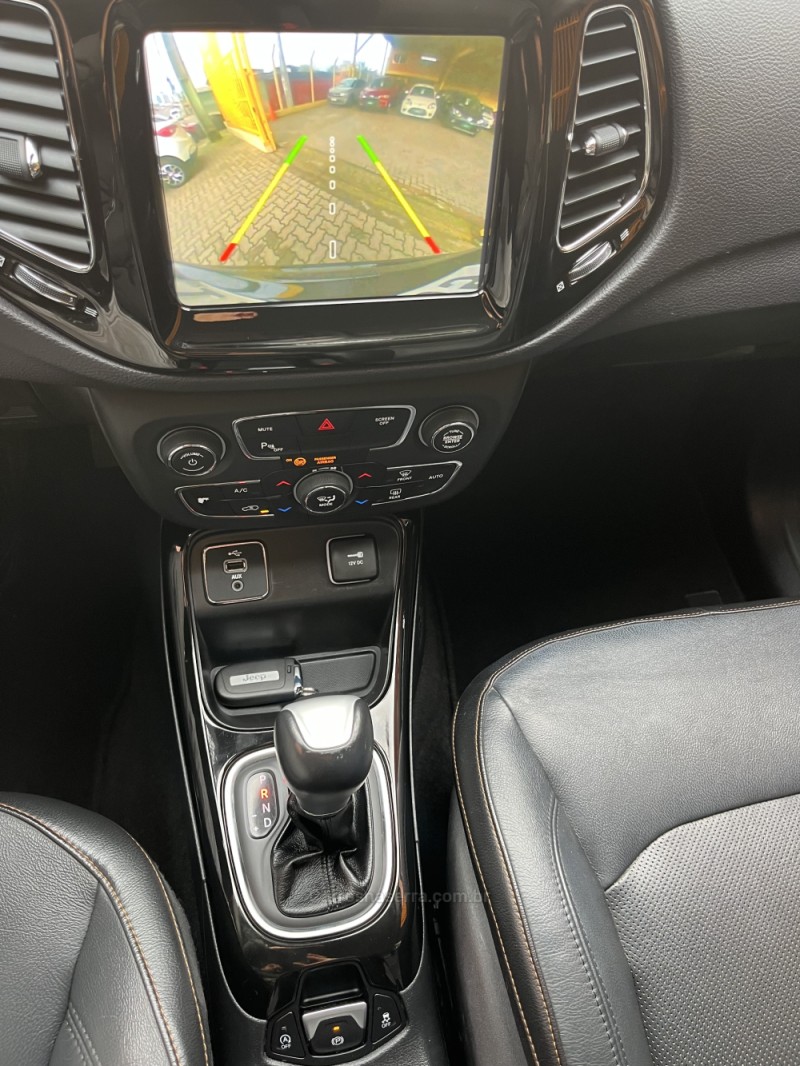 COMPASS 2.0 16V FLEX LIMITED AUTOMÁTICO - 2018 - CAXIAS DO SUL
