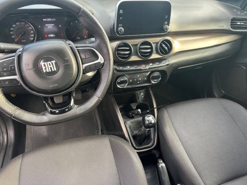 CRONOS 1.3 DRIVE 8V FLEX 4P MANUAL - 2022 - CANELA