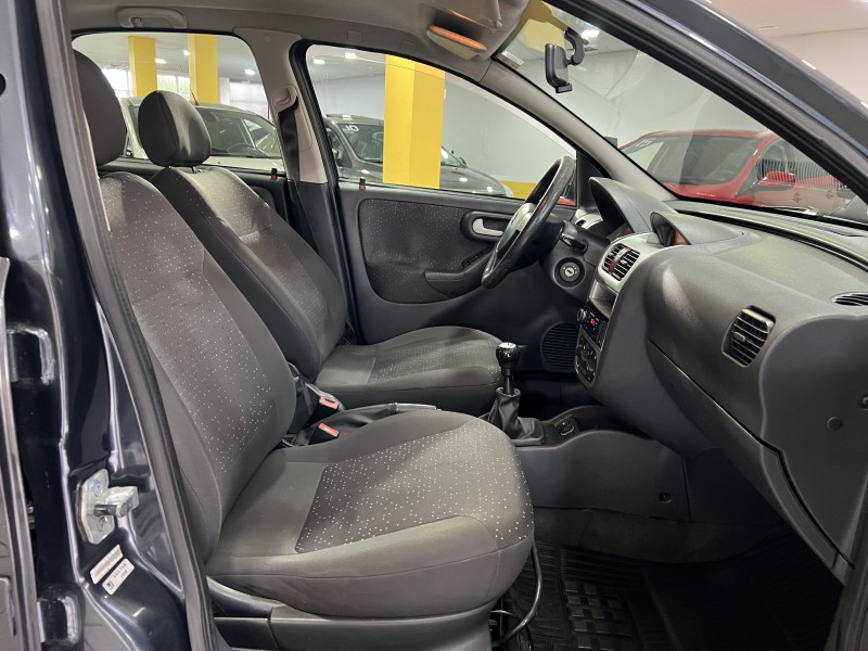 CORSA 1.4 MPFI PREMIUM 8V FLEX 4P MANUAL - 2008 - CAXIAS DO SUL