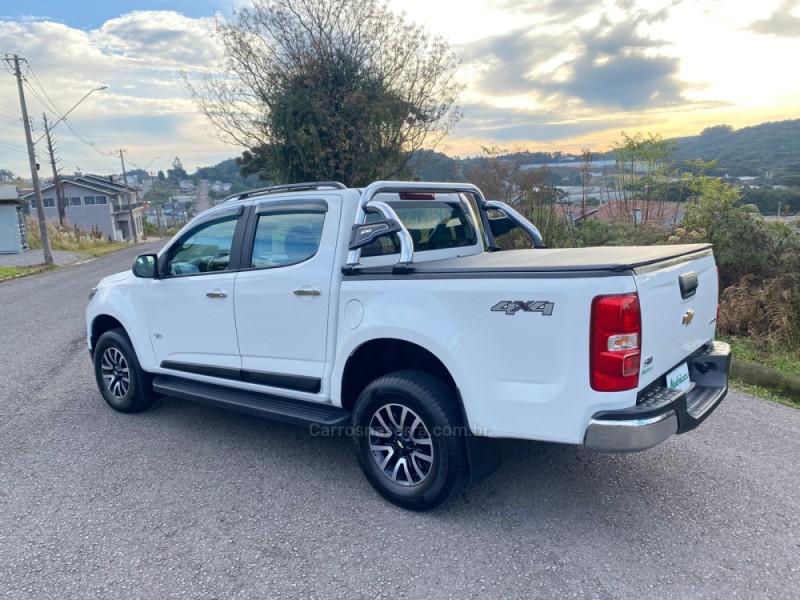S10 2.8 LS 4X4 CD 16V TURBO DIESEL 4P MANUAL - 2022 - FLORES DA CUNHA