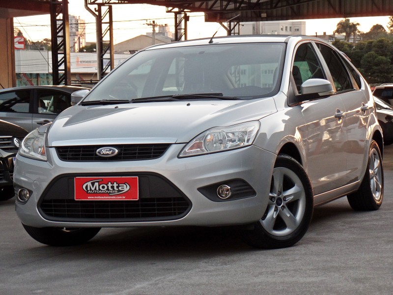 focus 1.6 8v flex 4p manual 2013 caxias do sul