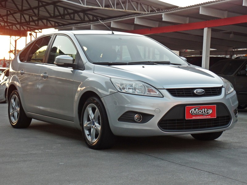 FOCUS 1.6 8V FLEX 4P MANUAL - 2013 - CAXIAS DO SUL