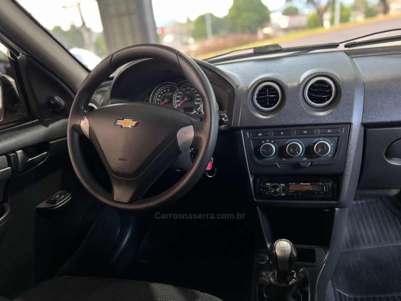 CELTA 1.0 MPFI LT 8V FLEX 4P MANUAL - 2015 - BOM PRINCíPIO