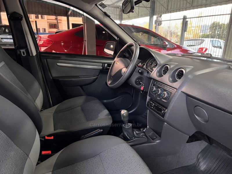 CELTA 1.0 MPFI LT 8V FLEX 4P MANUAL - 2015 - BOM PRINCíPIO