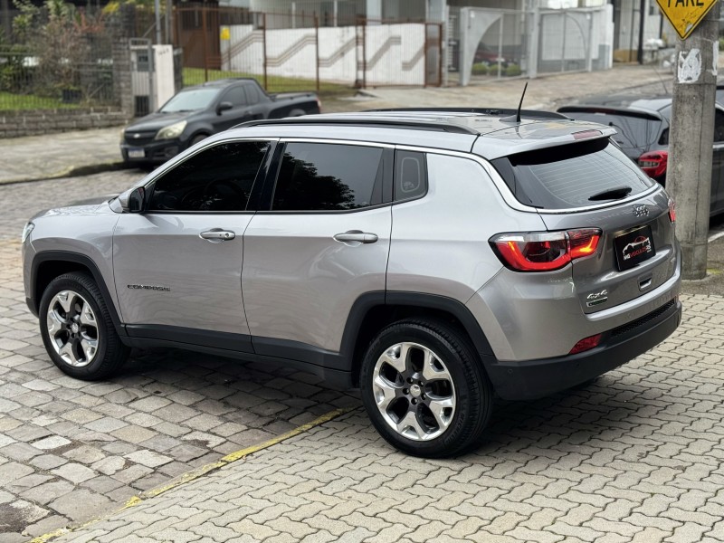 COMPASS 2.0 16V DIESEL LONGITUDE 4X4 AUTOMÁTICO - 2020 - CAXIAS DO SUL