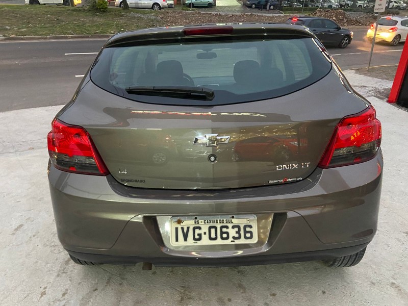 ONIX 1.4 MPFI LT 8V FLEX 4P MANUAL - 2014 - CAXIAS DO SUL
