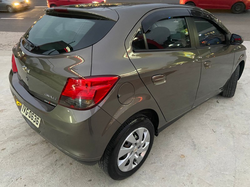 ONIX 1.4 MPFI LT 8V FLEX 4P MANUAL - 2014 - CAXIAS DO SUL