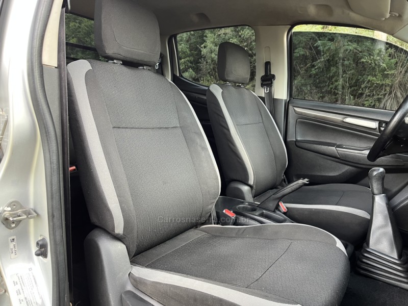 S10 2.8 LS 4X4 CD 16V TURBO DIESEL 4P MANUAL - 2017 - NOVA BASSANO