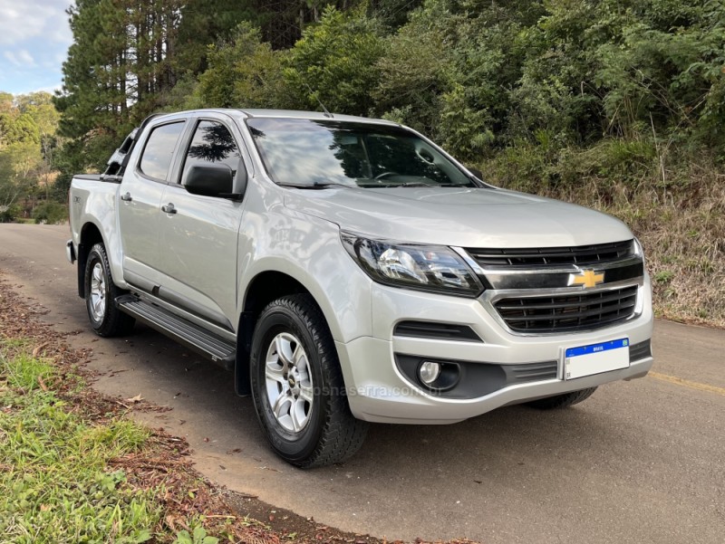 S10 2.8 LS 4X4 CD 16V TURBO DIESEL 4P MANUAL - 2017 - NOVA BASSANO
